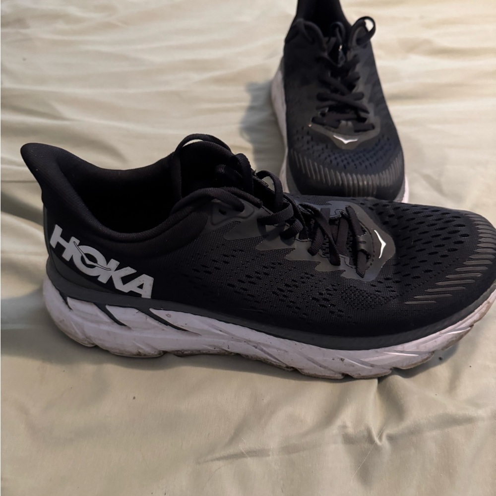 Hoka Clifton 7 Running Shoes - W 10.5 - Black